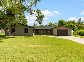 146 11th Street SW, Vero Beach, FL 32962
