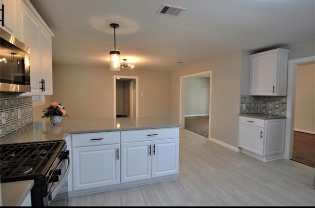 4829 Waycross Drive, Houston, TX 77035