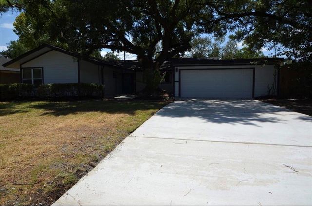 4829 Waycross Drive, Houston, TX 77035