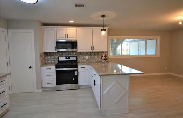4829 Waycross Drive, Houston, TX 77035