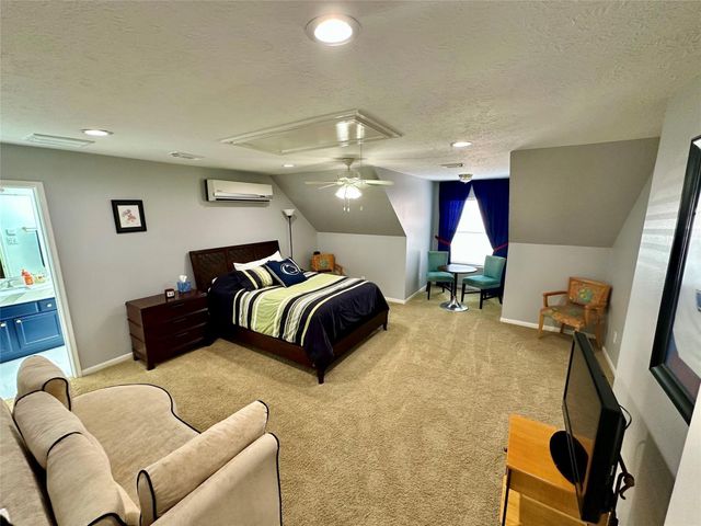 1211 Campton Court, Houston, TX 77055