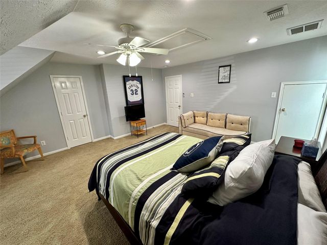 1211 Campton Court, Houston, TX 77055