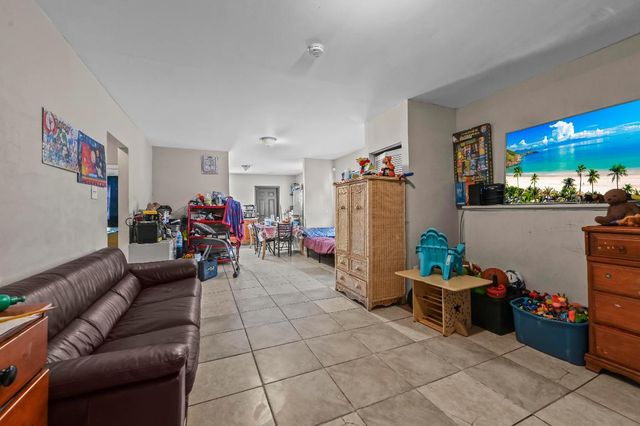 610 32nd Street, West Palm Beach, FL 33407