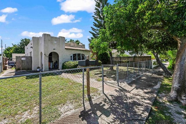 610 32nd Street, West Palm Beach, FL 33407