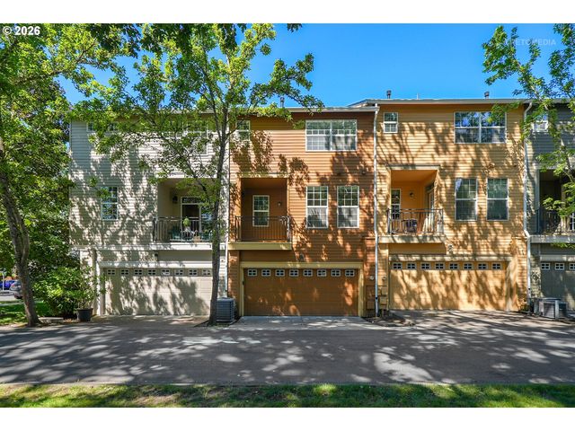 808 Ne CADEN Ave, Hillsboro, OR 97124