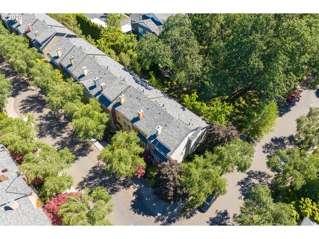 808 Ne CADEN Ave, Hillsboro, OR 97124