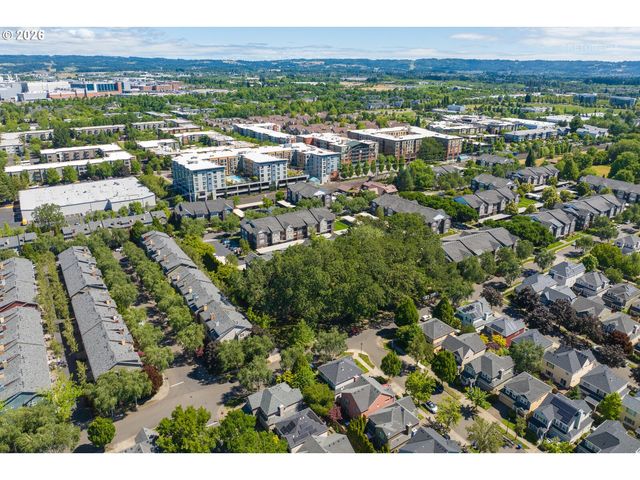 808 Ne CADEN Ave, Hillsboro, OR 97124