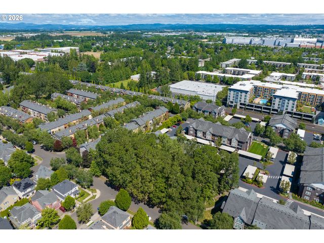 808 Ne CADEN Ave, Hillsboro, OR 97124