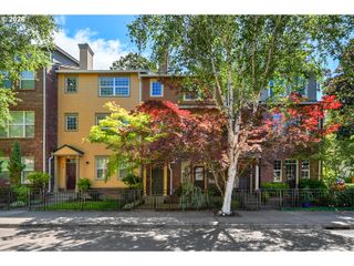 808 Ne CADEN Ave, Hillsboro, OR 97124