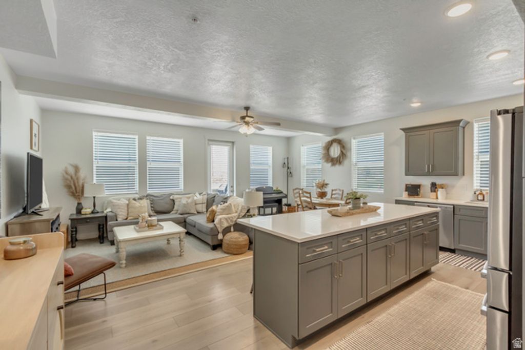Image 1 of property listing at 8342 S SKY MIRROR LN #H101, Midvale, UT 84047