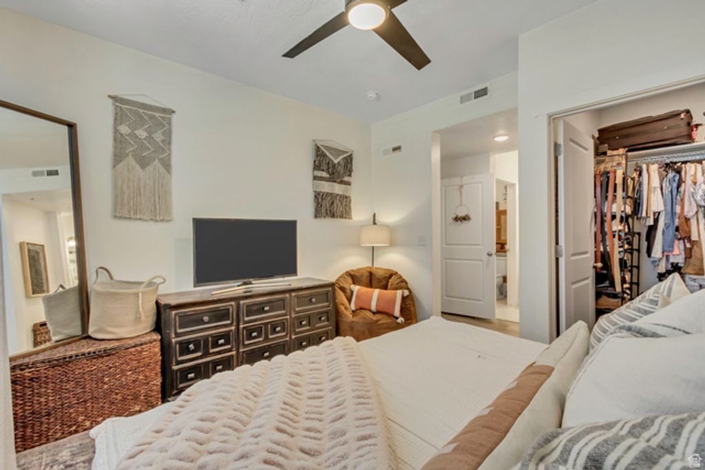 Image 16 of property listing at 8342 S SKY MIRROR LN #H101, Midvale, UT 84047