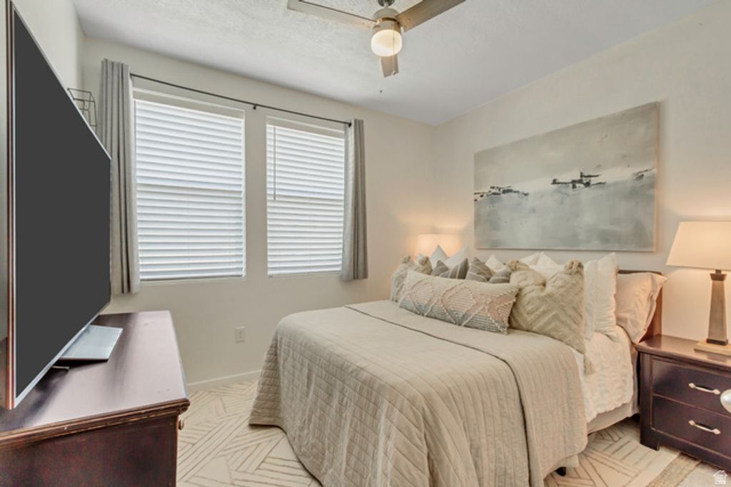 Image 20 of property listing at 8342 S SKY MIRROR LN #H101, Midvale, UT 84047