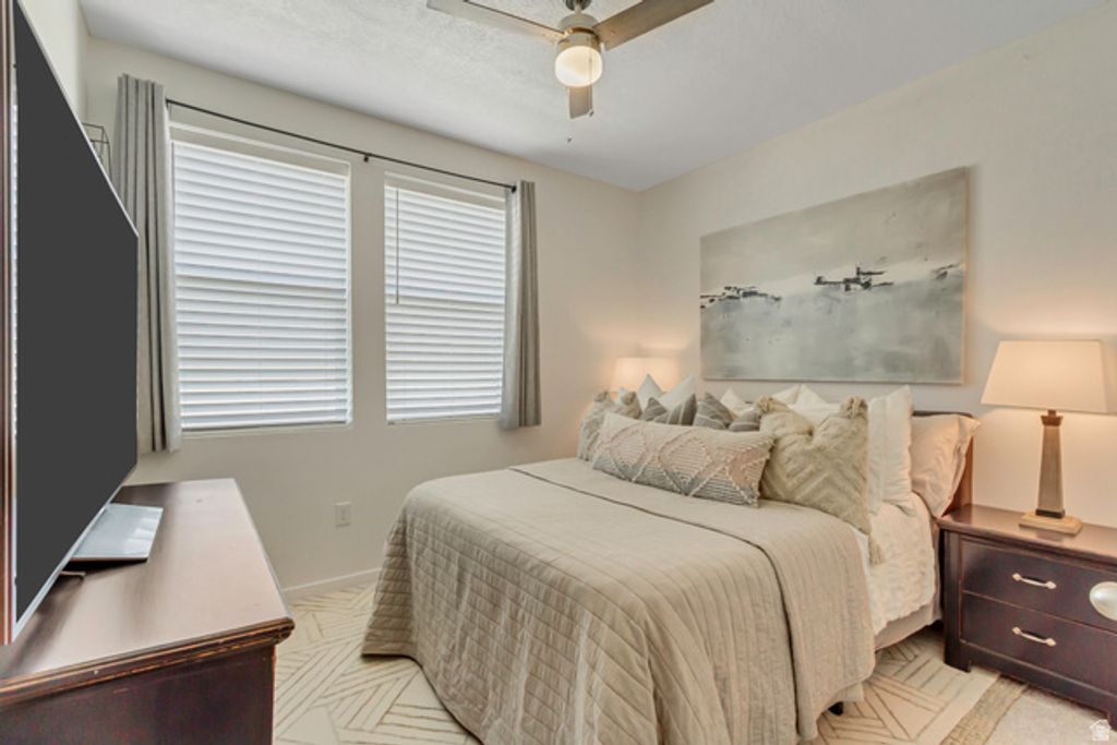 Image 21 of property listing at 8342 S SKY MIRROR LN #H101, Midvale, UT 84047