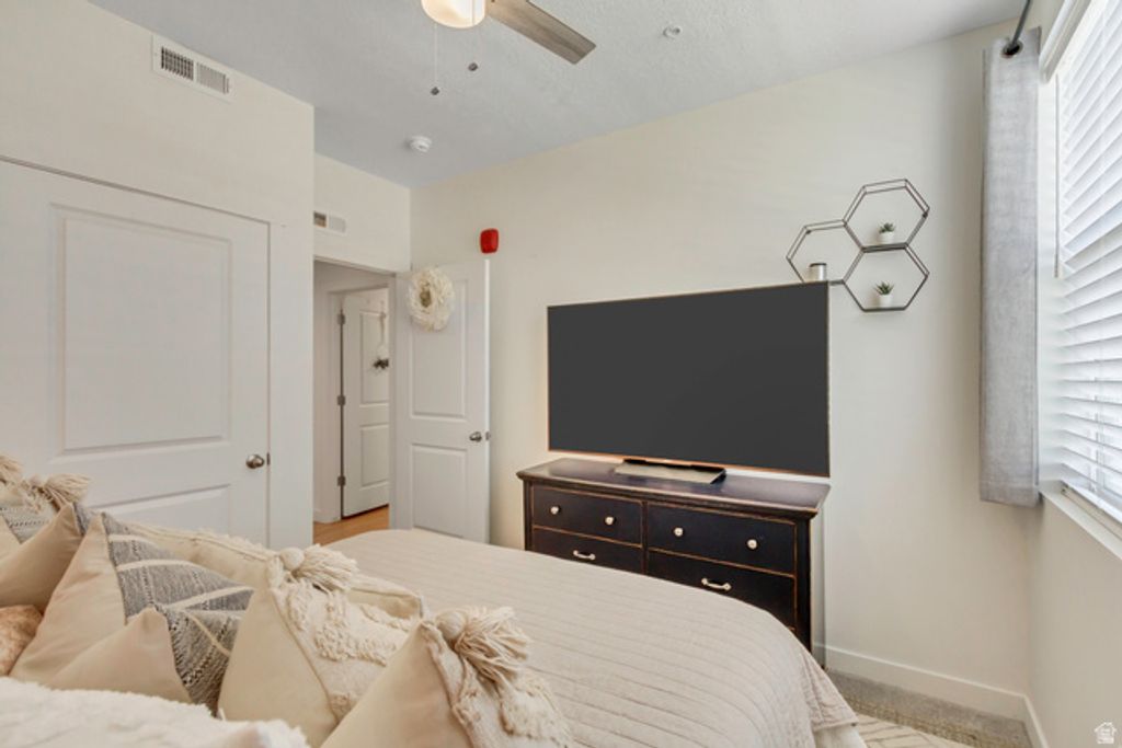 Image 22 of property listing at 8342 S SKY MIRROR LN #H101, Midvale, UT 84047