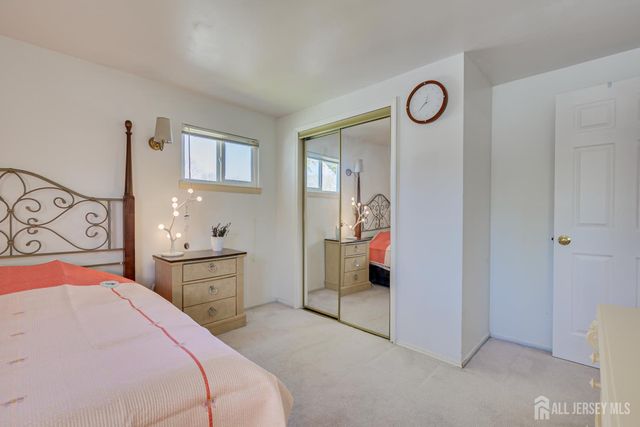 40 Meeker Avenue, Edison, NJ 08817