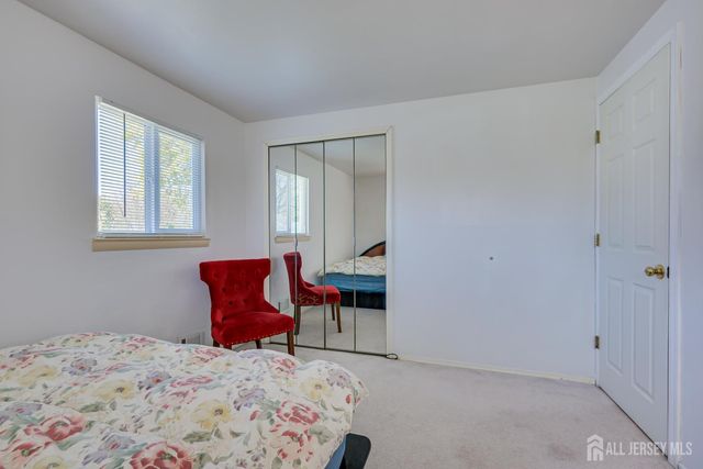 40 Meeker Avenue, Edison, NJ 08817