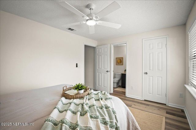14319 CEDAR ISLAND Road N, Jacksonville, FL 32250