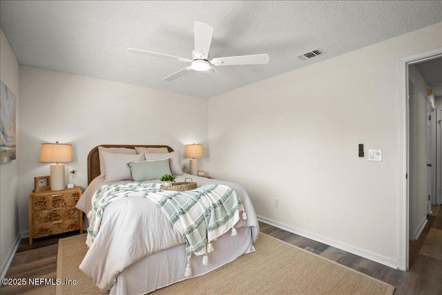 14319 CEDAR ISLAND Road N, Jacksonville, FL 32250