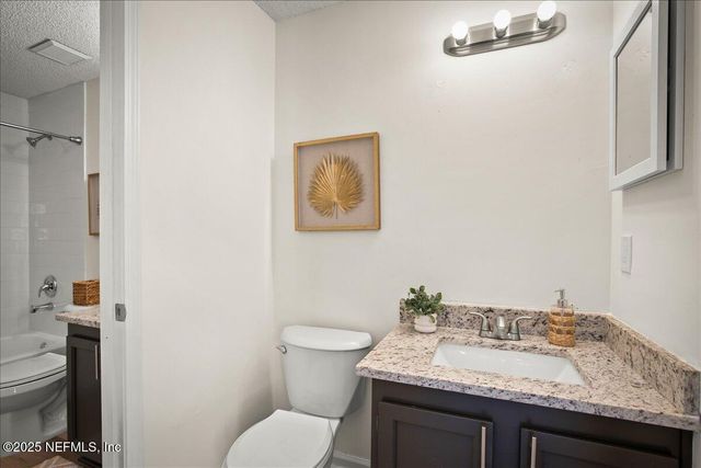 14319 CEDAR ISLAND Road N, Jacksonville, FL 32250