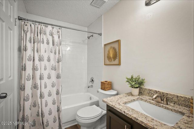 14319 CEDAR ISLAND Road N, Jacksonville, FL 32250