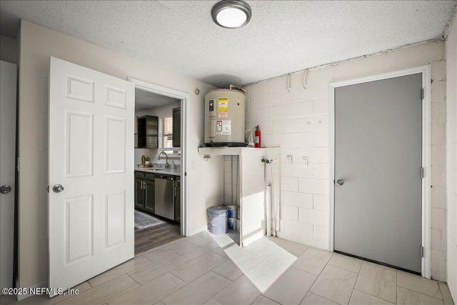14319 CEDAR ISLAND Road N, Jacksonville, FL 32250
