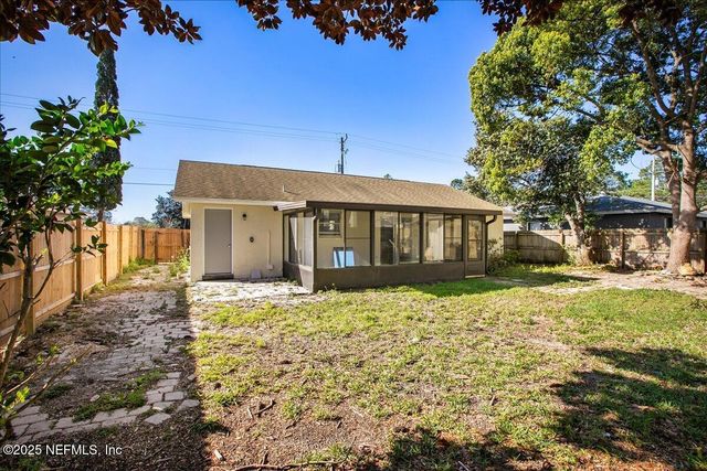 14319 CEDAR ISLAND Road N, Jacksonville, FL 32250