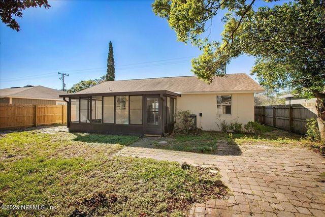 14319 CEDAR ISLAND Road N, Jacksonville, FL 32250