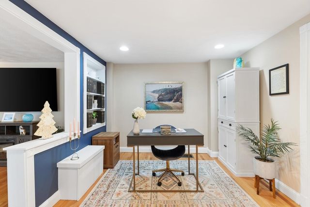 3 Summer St, Topsfield, MA 01983