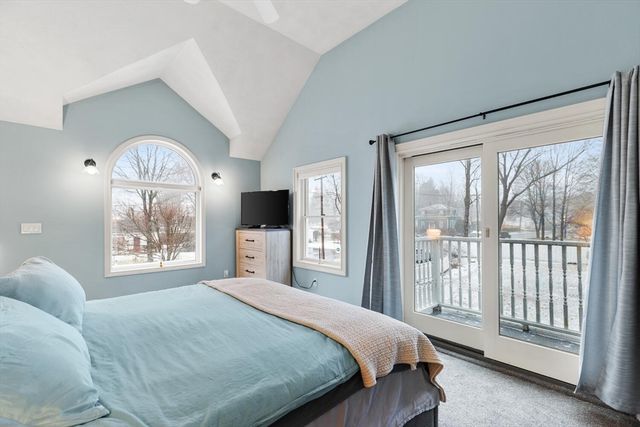 3 Summer St, Topsfield, MA 01983