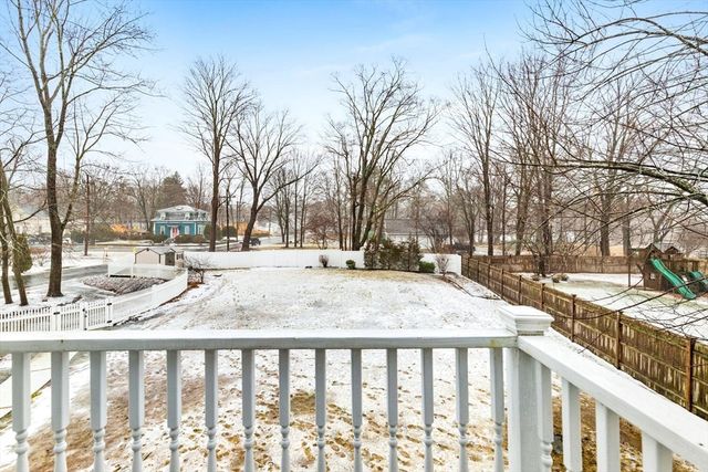 3 Summer St, Topsfield, MA 01983