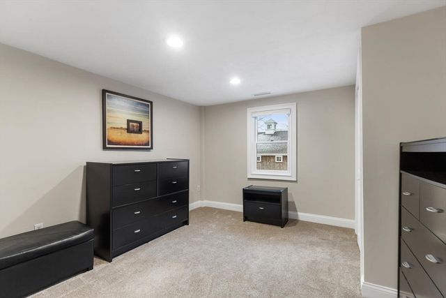 3 Summer St, Topsfield, MA 01983