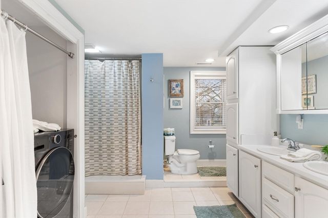 3 Summer St, Topsfield, MA 01983