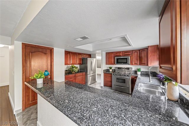 32 Stone Cress Drive, Henderson, NV 89074