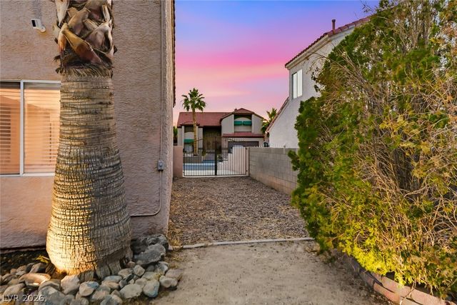 32 Stone Cress Drive, Henderson, NV 89074