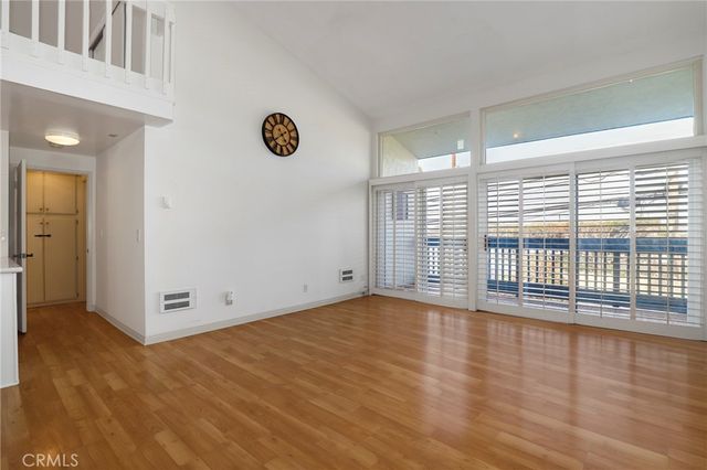 607 S Prospect 306, Redondo Beach, CA 90277