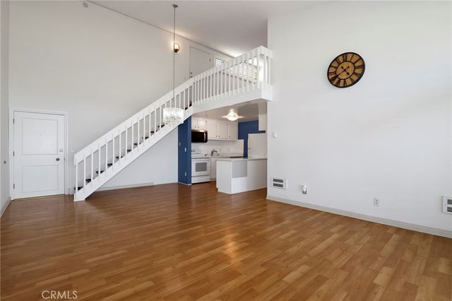 607 S Prospect 306, Redondo Beach, CA 90277