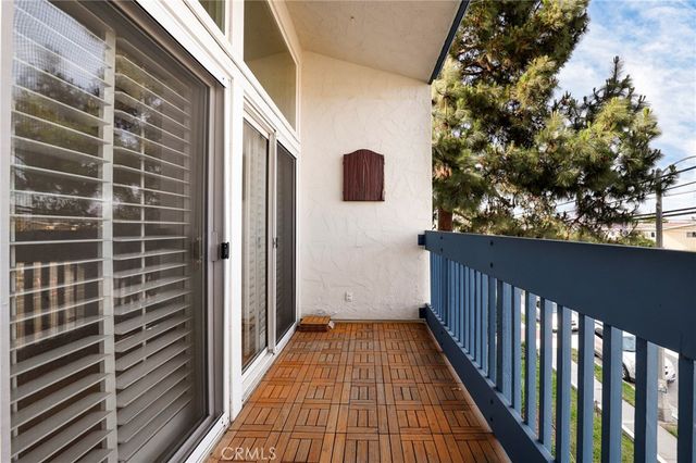 607 S Prospect 306, Redondo Beach, CA 90277