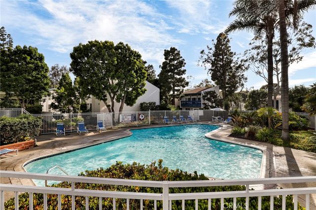 607 S Prospect 306, Redondo Beach, CA 90277