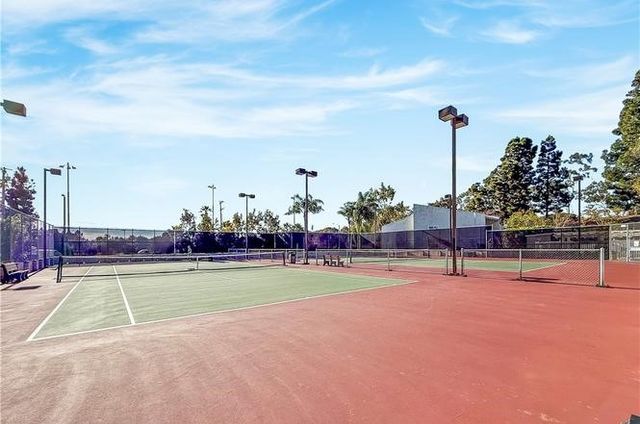 607 S Prospect 306, Redondo Beach, CA 90277