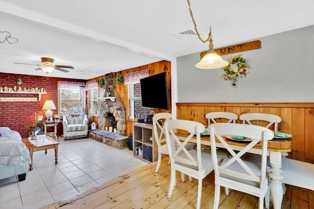 420 West St, Ludlow, MA 01056