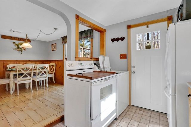 420 West St, Ludlow, MA 01056