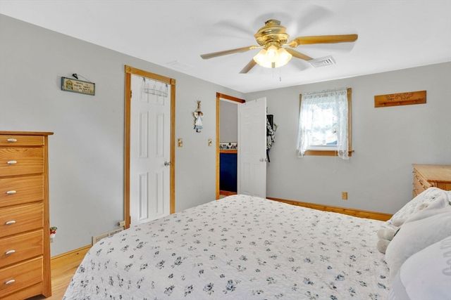 420 West St, Ludlow, MA 01056