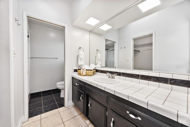 7613 Eastlorne Court, Bakersfield, CA 93309