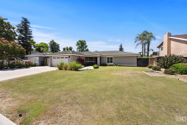 7613 Eastlorne Court, Bakersfield, CA 93309