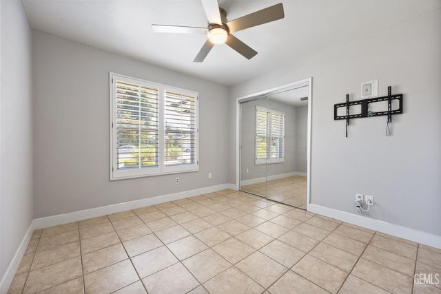 7613 Eastlorne Court, Bakersfield, CA 93309