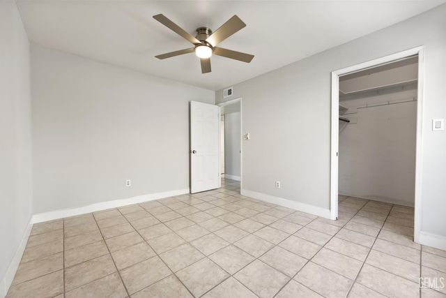 7613 Eastlorne Court, Bakersfield, CA 93309