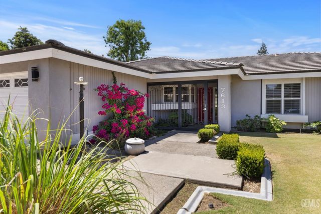 7613 Eastlorne Court, Bakersfield, CA 93309