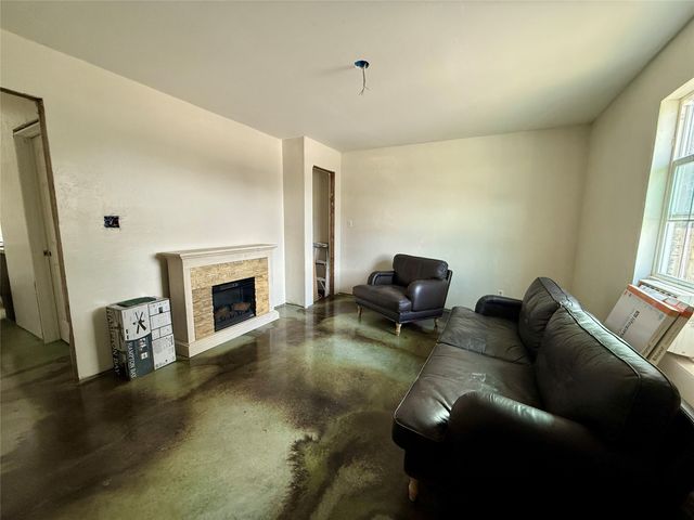 1012 Speegle Road, Woodway, TX 76712