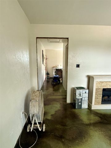 1012 Speegle Road, Woodway, TX 76712