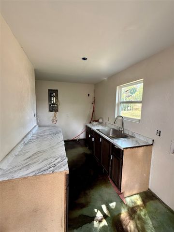 1012 Speegle Road, Woodway, TX 76712